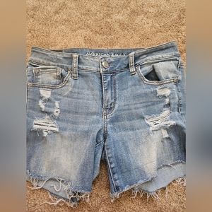 American Eagle size 10 Super Stretch Shorts